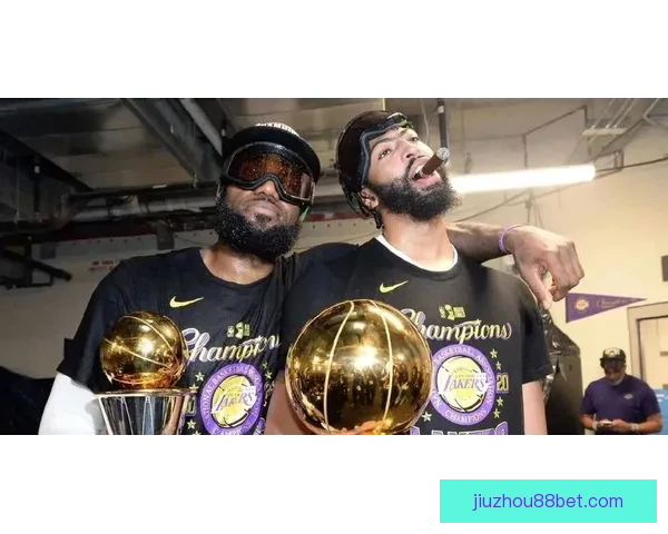 诺维茨基称湖人三巨头具掌控比赛能力季后赛威胁巨大